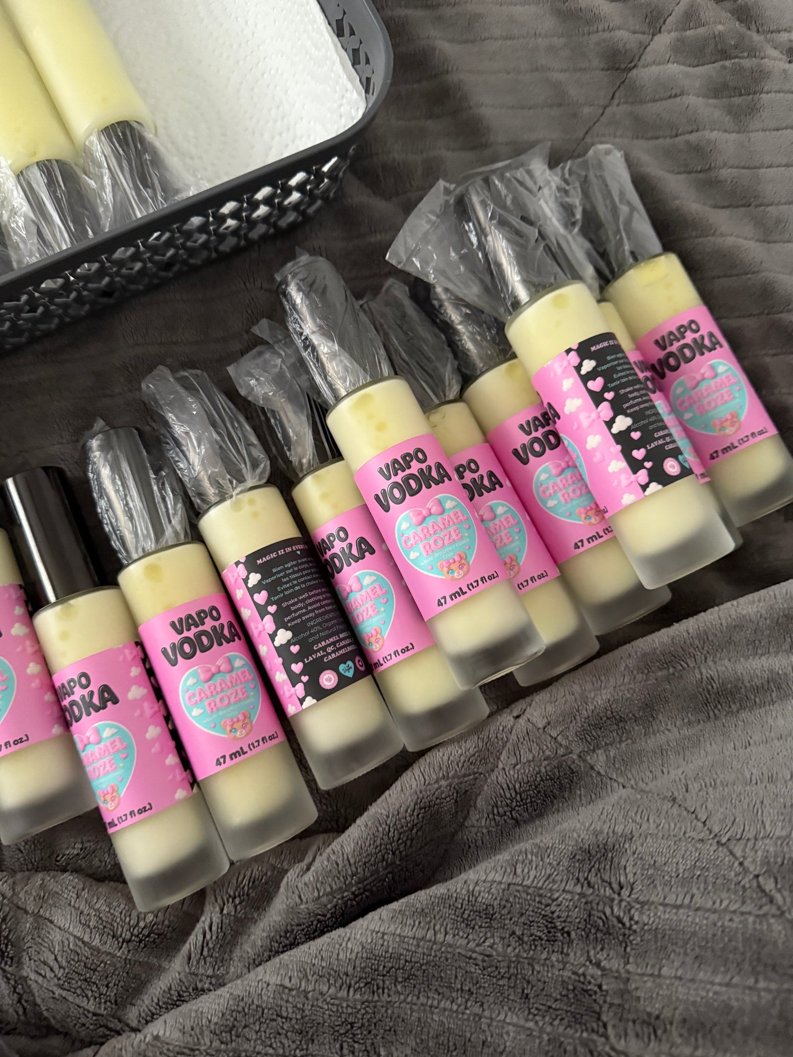 VAPO-VODKA ÉDITION SPÉCIALE 🖤🎀🩵 CARAMEL ROZE 🖤🎀🩵