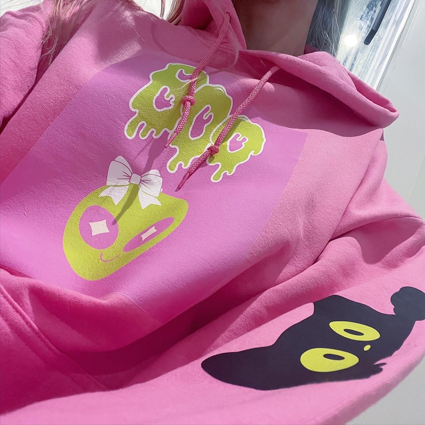 HOODIIE ROSE BUBBLE GUM 👽🎀🐱🦇👚ALIEN BOO.