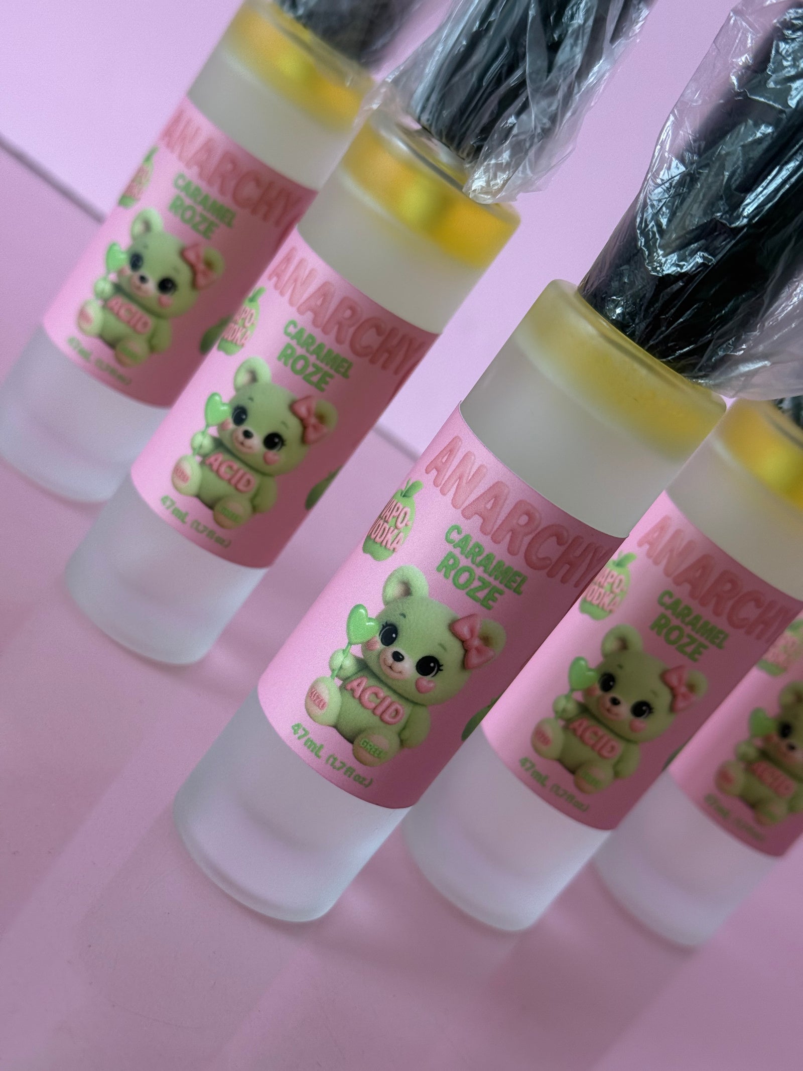 VAPO-VODKA DE COLLECTION 🎖️- 🍏 ACID ZUZU GREEN 🍏 ANARCHY X CARAMEL ROZE.