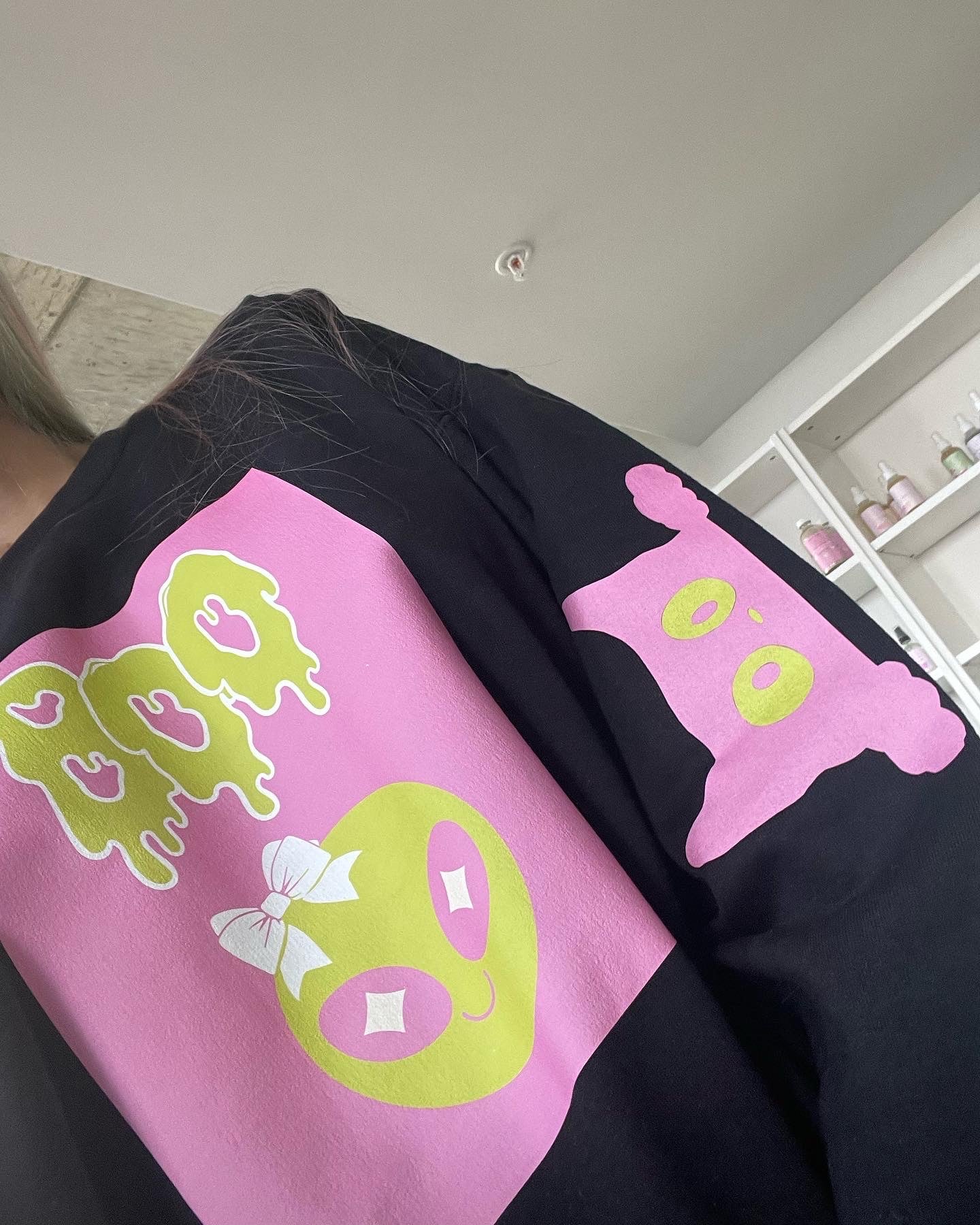 💸IMPARFAIT💸20%OFF🤑 CREWNECK NOIR 👽🎀🐱🦇👚ALIEN BOO. (Copier)